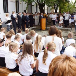 Krisztus Király Római Katolikus Általános Iskola 004