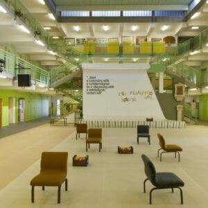 Aula ‒ Fazekas Mihály Német Nemzetiségi Nyelvoktató Általános Iskola 001