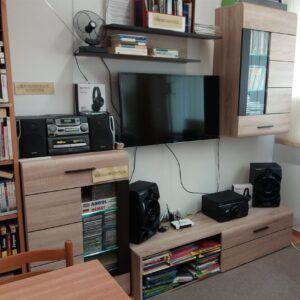 Városi Könyvtár informatikai rendszerének fejlesztése 001