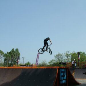 BMX-pálya kialakítása a Magyarság sporttelepen 006