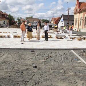 Főtér felújítása 005