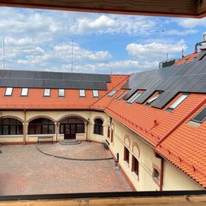 Napelemes rendszer kiépítése a Polgármesteri Hivatalban 006