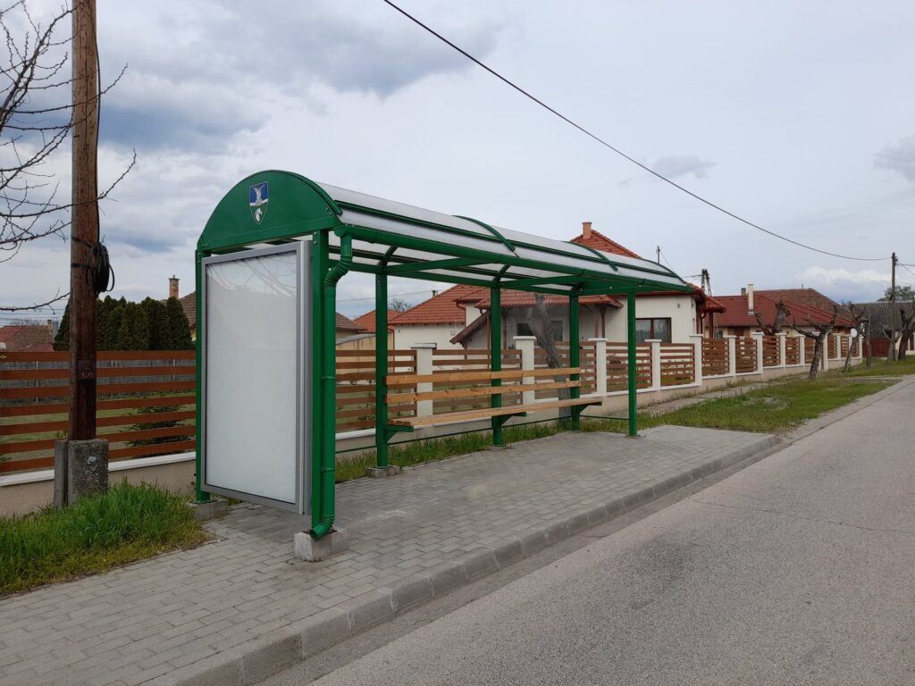 Új, egységes buszmegállók kialakítása 002