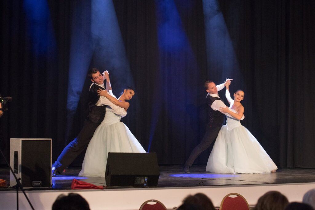 Nyugdíjasok világnapjának megünneplése a Nyugdíjas Klubbal 001