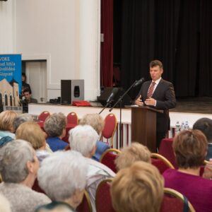 Nyugdíjasok világnapjának megünneplése a Nyugdíjas Klubbal 007