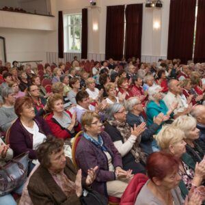 Nyugdíjasok világnapjának megünneplése a Nyugdíjas Klubbal 010