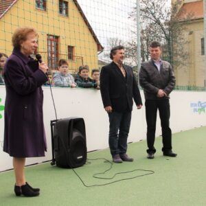 Sportpálya a Bárdos Lajos Általános Iskolában 002