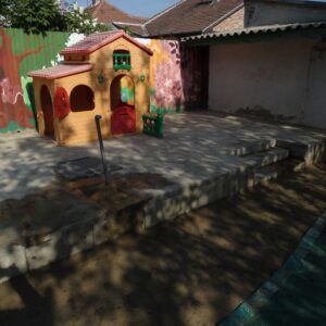 János utcai (most: SNI) óvoda udvarfelújítás 005